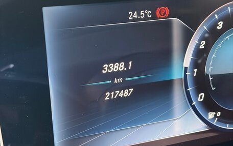 Mercedes-Benz E-Класс, 2017 год, 3 700 000 рублей, 12 фотография