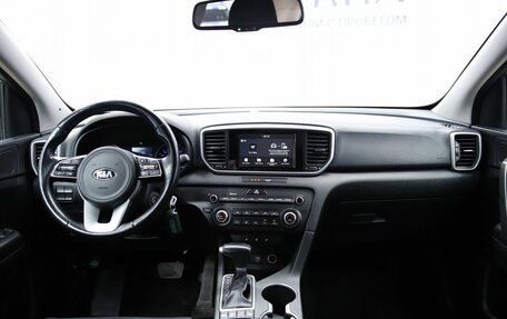 KIA Sportage IV рестайлинг, 2018 год, 2 200 000 рублей, 15 фотография