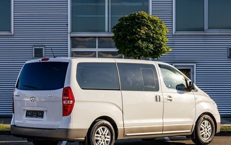 Hyundai H-1 II рестайлинг, 2016 год, 2 395 000 рублей, 6 фотография