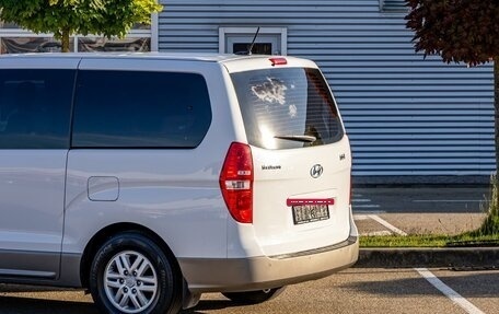 Hyundai H-1 II рестайлинг, 2016 год, 2 395 000 рублей, 10 фотография