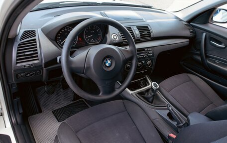 BMW 1 серия, 2008 год, 895 000 рублей, 13 фотография