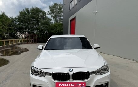 BMW 3 серия, 2017 год, 2 600 000 рублей, 2 фотография