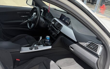 BMW 3 серия, 2017 год, 2 600 000 рублей, 16 фотография