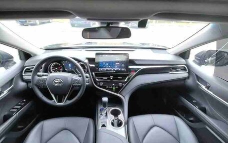 Toyota Camry, 2023 год, 1 371 497 рублей, 6 фотография
