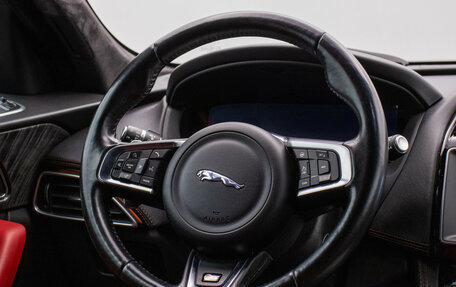 Jaguar F-Pace, 2016 год, 2 780 000 рублей, 15 фотография