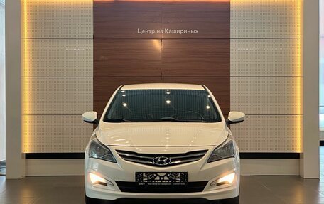 Hyundai Solaris II рестайлинг, 2015 год, 1 049 000 рублей, 2 фотография