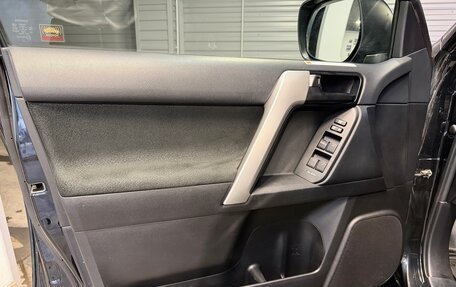 Toyota Land Cruiser Prado 150 рестайлинг 2, 2018 год, 5 090 000 рублей, 11 фотография