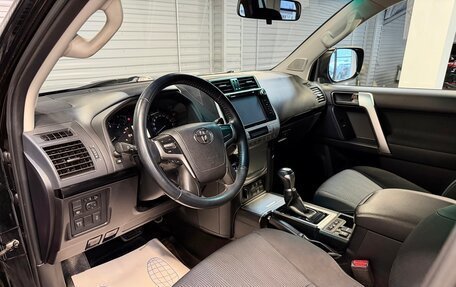 Toyota Land Cruiser Prado 150 рестайлинг 2, 2018 год, 5 090 000 рублей, 13 фотография