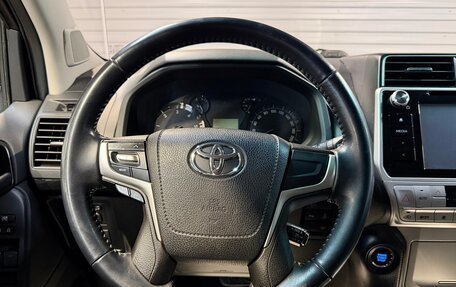 Toyota Land Cruiser Prado 150 рестайлинг 2, 2018 год, 5 090 000 рублей, 19 фотография