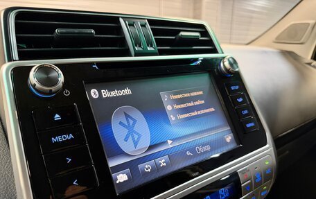 Toyota Land Cruiser Prado 150 рестайлинг 2, 2018 год, 5 090 000 рублей, 27 фотография