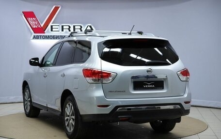 Nissan Pathfinder, 2016 год, 1 690 000 рублей, 7 фотография