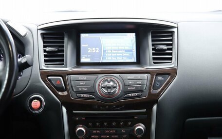 Nissan Pathfinder, 2016 год, 1 690 000 рублей, 13 фотография