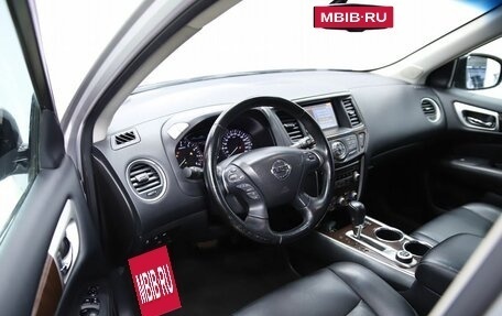 Nissan Pathfinder, 2016 год, 1 690 000 рублей, 10 фотография
