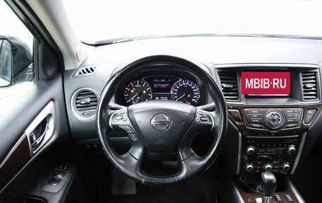 Nissan Pathfinder, 2016 год, 1 690 000 рублей, 12 фотография