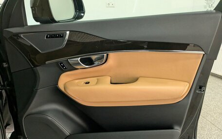 Volvo XC90 II рестайлинг, 2017 год, 3 600 000 рублей, 20 фотография