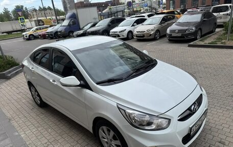 Hyundai Solaris II рестайлинг, 2012 год, 945 000 рублей, 2 фотография