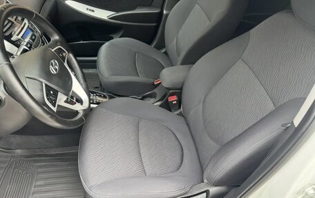 Hyundai Solaris II рестайлинг, 2012 год, 945 000 рублей, 10 фотография