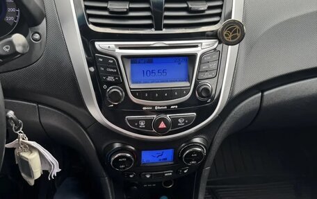 Hyundai Solaris II рестайлинг, 2012 год, 945 000 рублей, 15 фотография