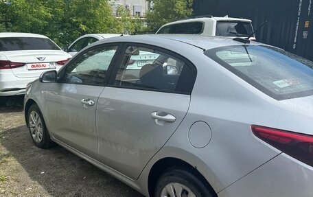 KIA Rio IV, 2017 год, 850 000 рублей, 3 фотография