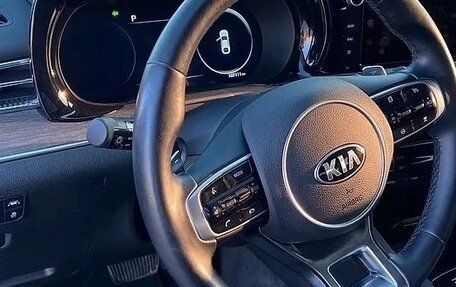 KIA K5, 2020 год, 2 200 000 рублей, 6 фотография
