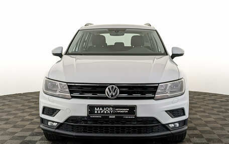 Volkswagen Tiguan II, 2018 год, 2 500 000 рублей, 2 фотография