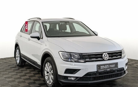 Volkswagen Tiguan II, 2018 год, 2 500 000 рублей, 3 фотография