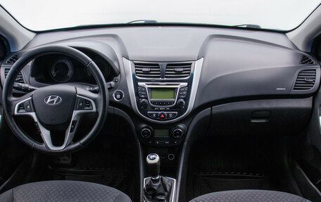 Hyundai Solaris II рестайлинг, 2012 год, 610 000 рублей, 14 фотография