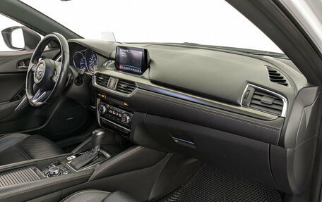 Mazda 6, 2017 год, 2 270 000 рублей, 11 фотография