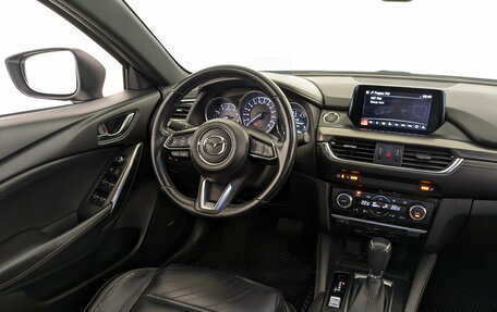 Mazda 6, 2017 год, 2 270 000 рублей, 29 фотография