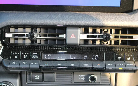 Toyota Land Cruiser Prado, 2025 год, 8 780 000 рублей, 13 фотография