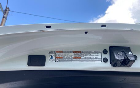 Toyota RAV4, 2018 год, 2 850 000 рублей, 14 фотография