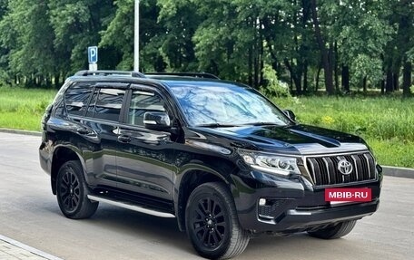 Toyota Land Cruiser Prado 150 рестайлинг 2, 2021 год, 5 530 000 рублей, 4 фотография