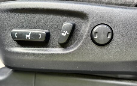Toyota Land Cruiser Prado 150 рестайлинг 2, 2021 год, 5 530 000 рублей, 19 фотография