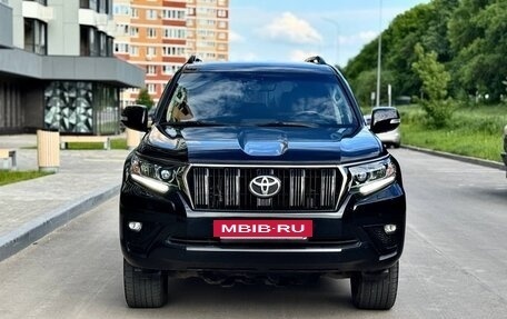 Toyota Land Cruiser Prado 150 рестайлинг 2, 2021 год, 5 530 000 рублей, 2 фотография