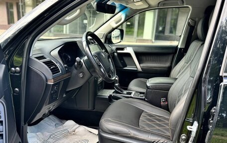 Toyota Land Cruiser Prado 150 рестайлинг 2, 2021 год, 5 530 000 рублей, 15 фотография
