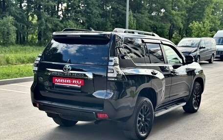 Toyota Land Cruiser Prado 150 рестайлинг 2, 2021 год, 5 530 000 рублей, 6 фотография