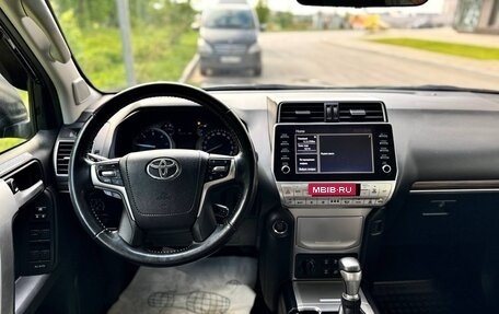 Toyota Land Cruiser Prado 150 рестайлинг 2, 2021 год, 5 530 000 рублей, 13 фотография