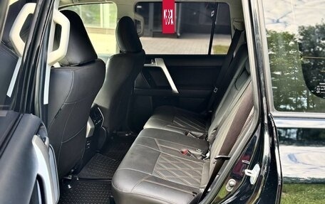 Toyota Land Cruiser Prado 150 рестайлинг 2, 2021 год, 5 530 000 рублей, 21 фотография