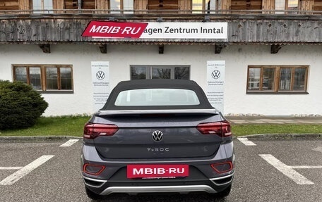Volkswagen T-Roc I, 2024 год, 3 135 344 рублей, 3 фотография