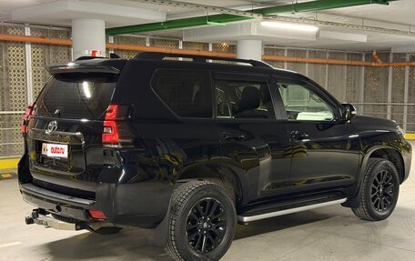 Toyota Land Cruiser Prado 150 рестайлинг 2, 2021 год, 7 100 000 рублей, 5 фотография