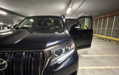 Toyota Land Cruiser Prado 150 рестайлинг 2, 2021 год, 7 100 000 рублей, 17 фотография
