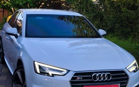 Audi A4, 2016 год, 2 350 000 рублей, 1 фотография