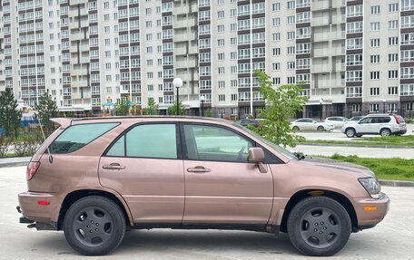 Lexus RX IV рестайлинг, 1998 год, 690 000 рублей, 5 фотография