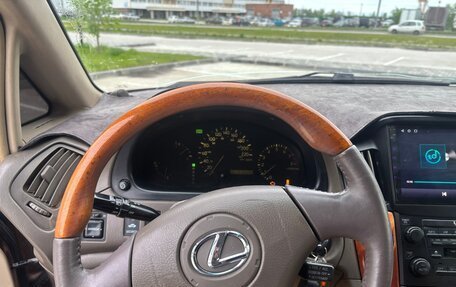 Lexus RX IV рестайлинг, 1998 год, 690 000 рублей, 13 фотография