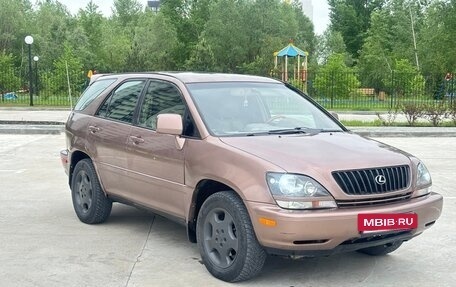 Lexus RX IV рестайлинг, 1998 год, 690 000 рублей, 4 фотография
