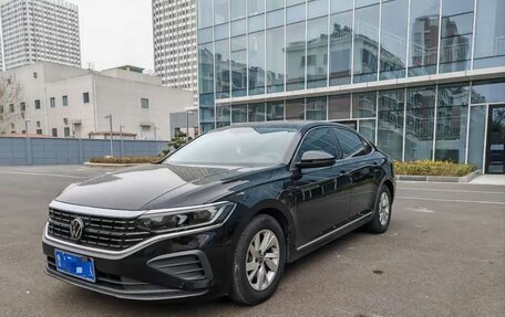 Volkswagen Passat B8 рестайлинг, 2023 год, 2 450 001 рублей, 8 фотография