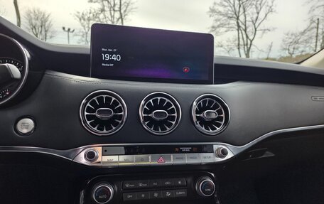 KIA Stinger I, 2021 год, 4 000 000 рублей, 11 фотография
