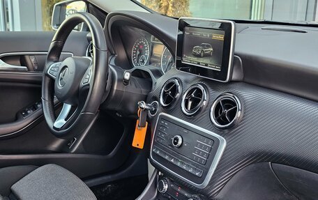 Mercedes-Benz GLA, 2016 год, 2 400 000 рублей, 22 фотография
