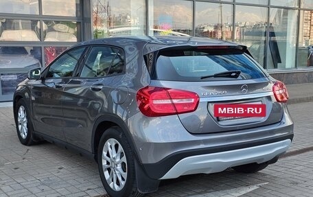 Mercedes-Benz GLA, 2016 год, 2 400 000 рублей, 13 фотография