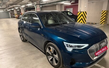Audi e-tron I, 2021 год, 5 100 000 рублей, 3 фотография